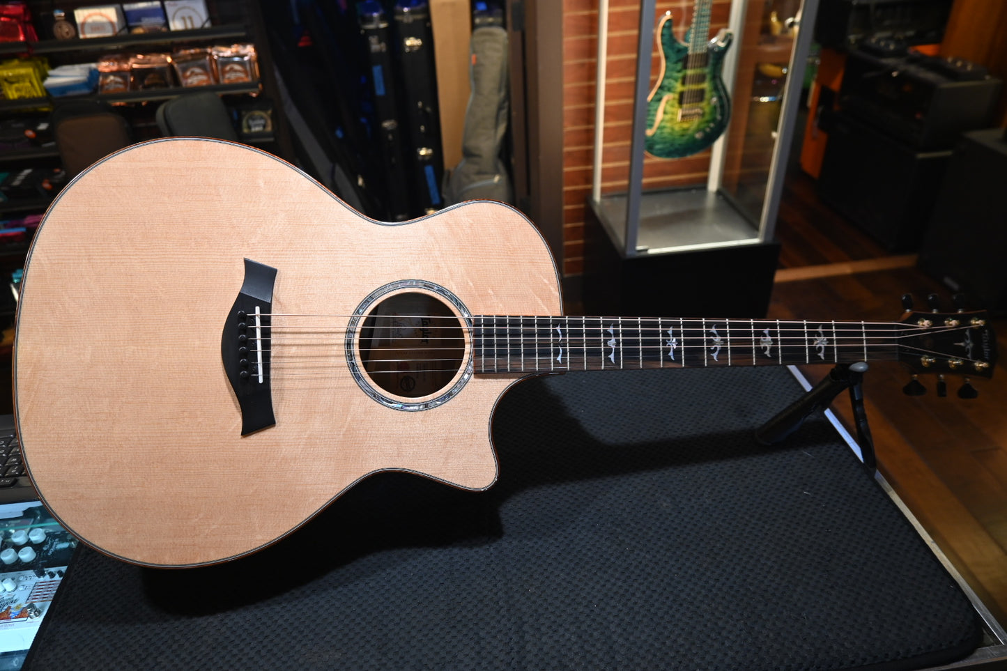 Taylor Custom GA Grand Auditorium Bearclaw Spruce/Black Limba Guitar #4125 - Danville Music