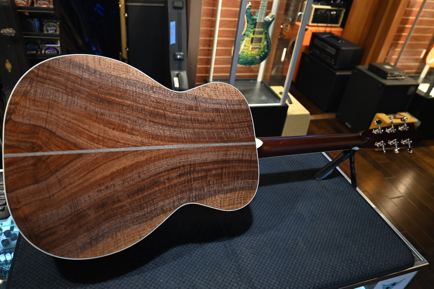 Santa Cruz OM Sinker Redwood/Figured Walnut Guitar #6245
