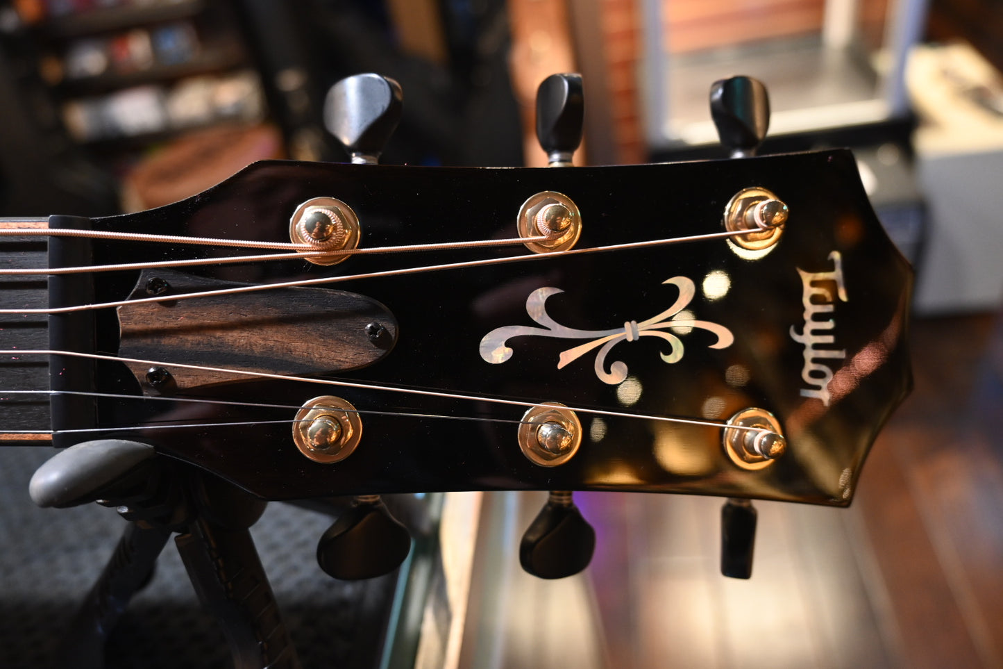 Taylor Custom Select 912ce 12-Fret Lutz Spruce/Rosewood Guitar #4109 - Danville Music