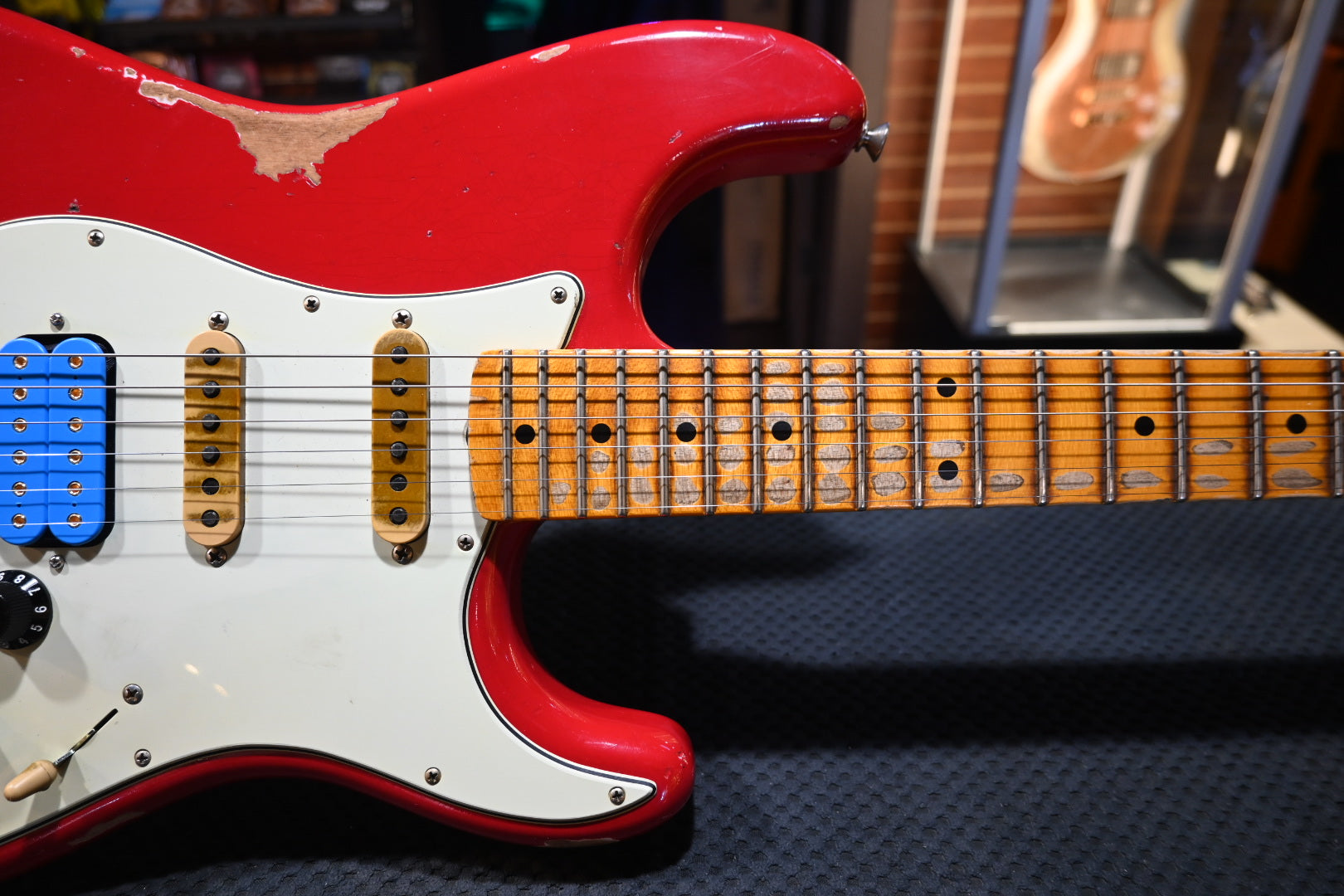 Fender Custom Shop Alley Cat Stratocaster Heavy Relic 2023 - Torino Red Guitar #0917 - Danville Music