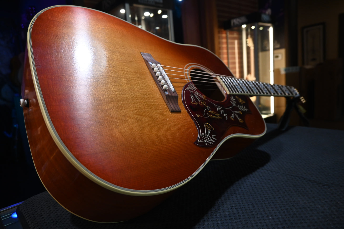 Gibson Custom Shop 1960 Hummingbird Murphy Lab Light Aged 2025 - Heritage Cherry Sunburst Guitar #5010 - Danville Music