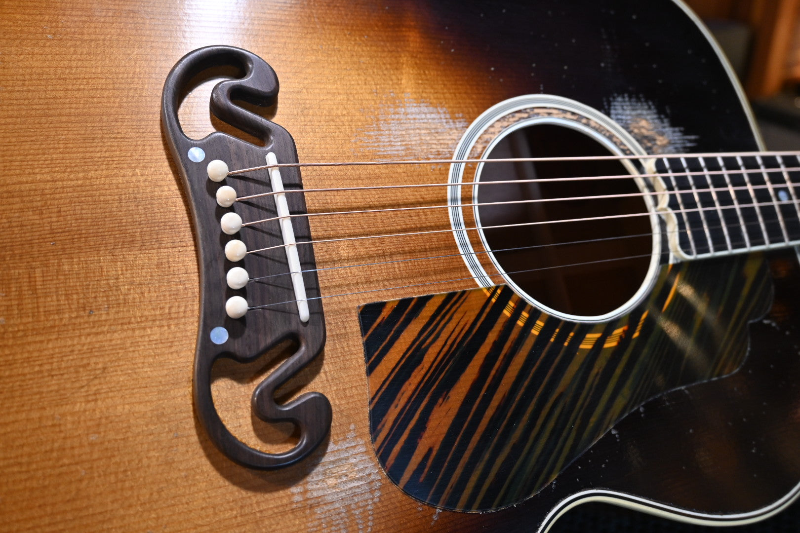 Gibson Custom Shop 1939 SJ-100 Heavy Aged - Faded Vintage Sunburst Guitar #5027 - Danville Music