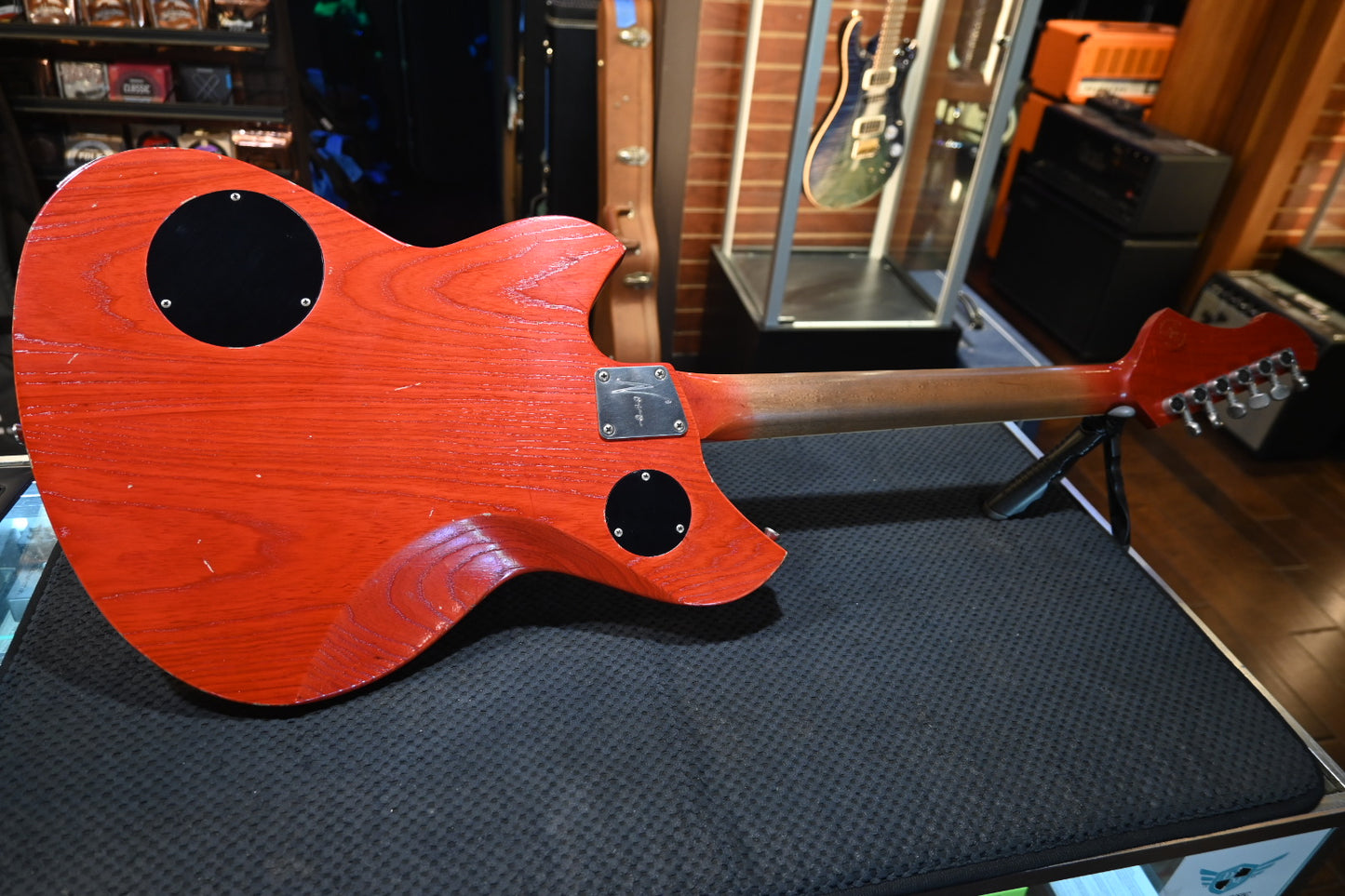 Novo Chambered Serus P2 Dealer Limited - Faded Tea Burst Guitar #5247 - Danville Music