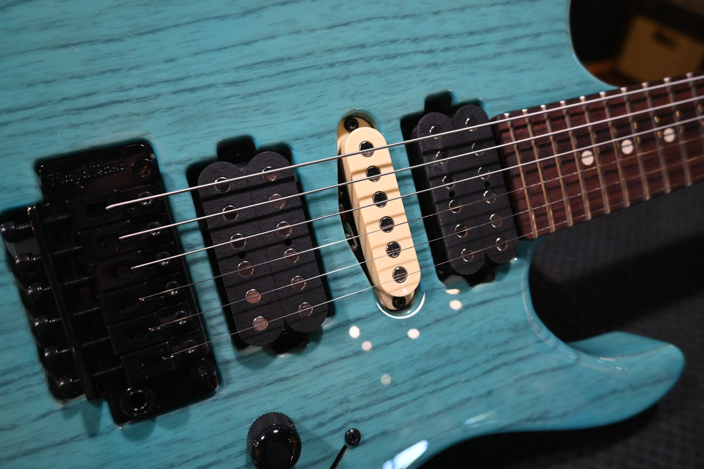 Tom Anderson Li’l Angel Player Shorty - Translucent Cotton Candy Blue Dark Grain Guitar #924N
