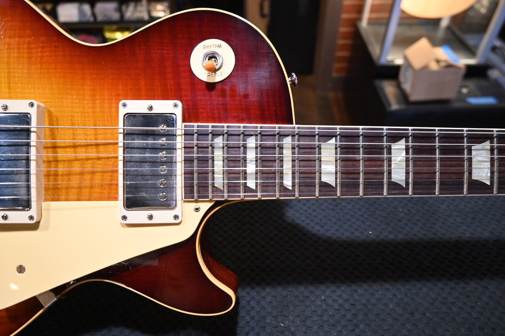 Gibson Custom Shop 1959 Les Paul Standard Reissue Murphy Lab Ultra Light Aged - Factory Burst Guitar #4447 USED - Danville Music