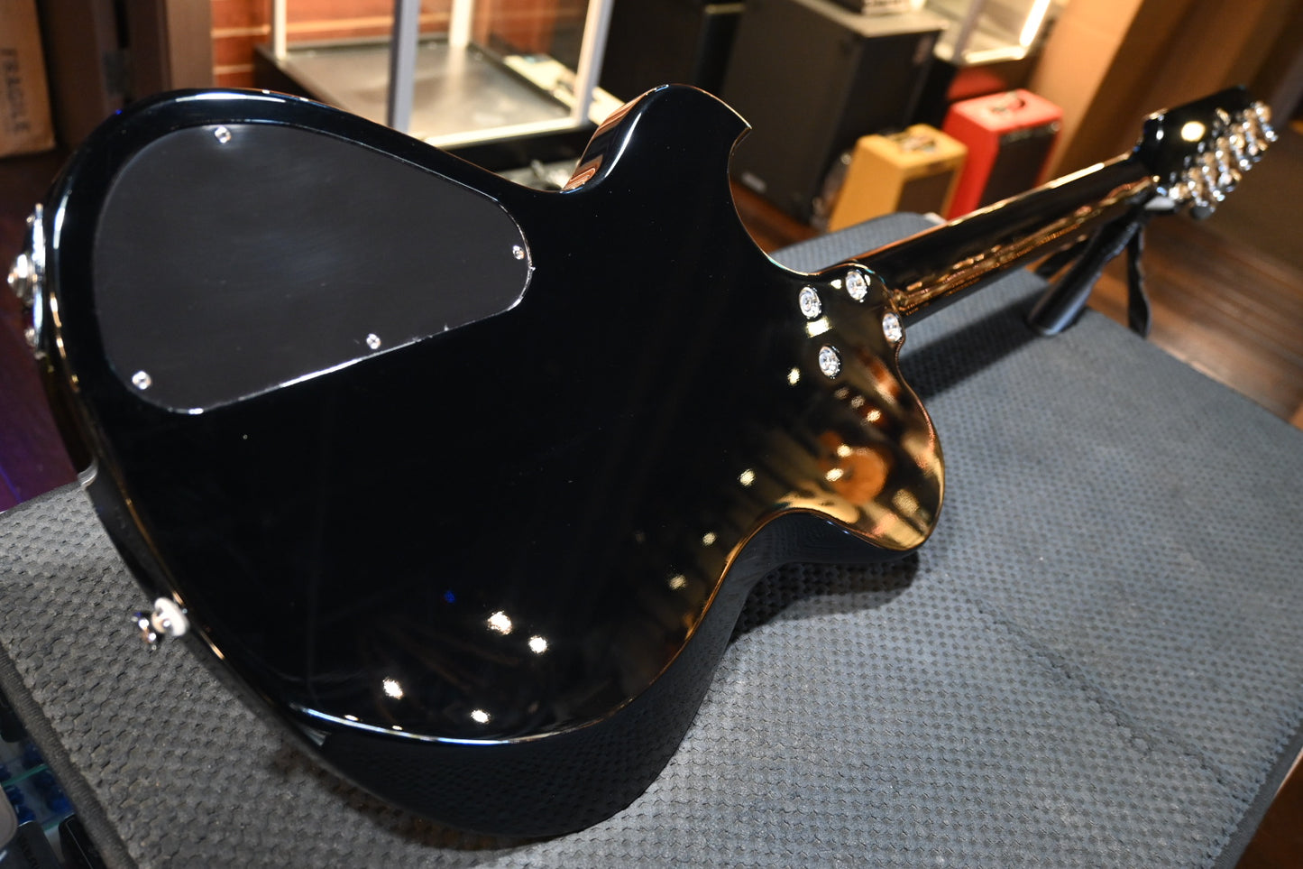 Newman 3D - Black Guitar #9003 - Danville Music