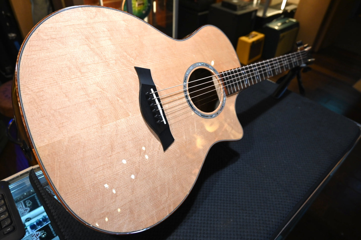 Taylor Custom GA Grand Auditorium Bearclaw Spruce/Black Limba Guitar #4125 - Danville Music