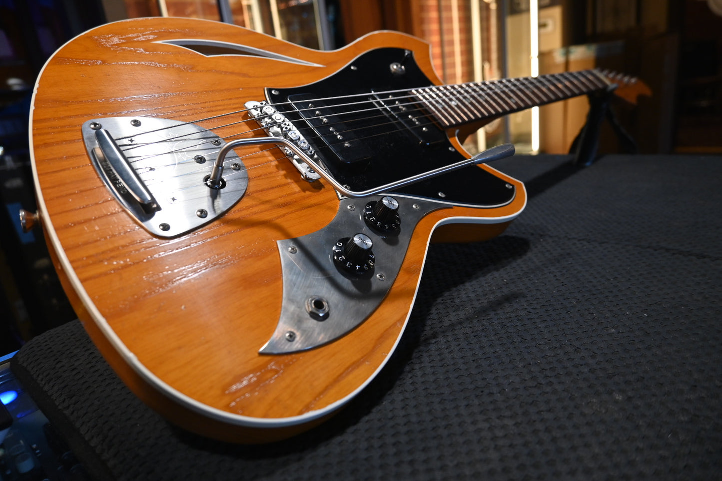 Novo Nucleus Miris J - Amber Guitar #4732 - Danville Music