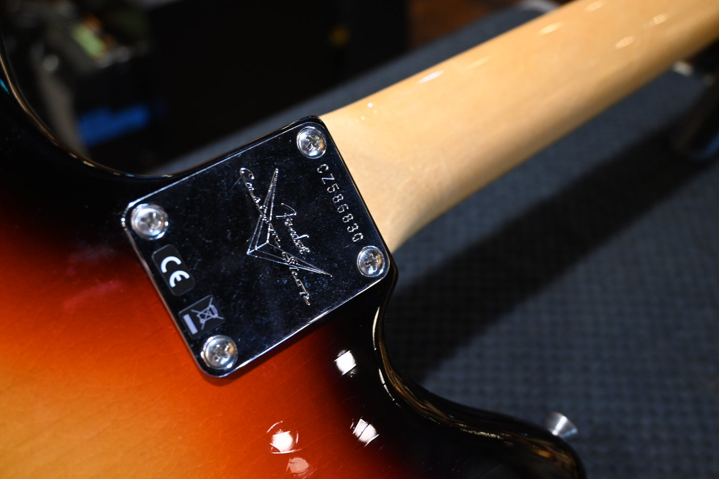 Fender Custom Shop 1967 Jazzmaster DLX Closet Classic - Bleached 3-Tone Sunburst Guitar #6830