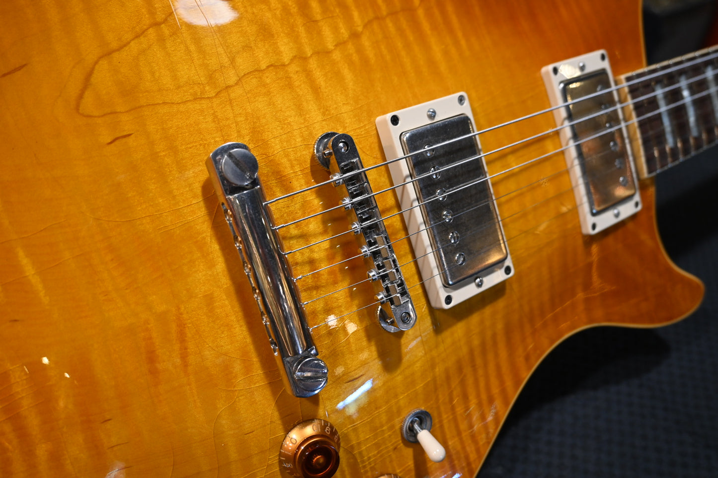 b3 Gene Baker SL Deluxe 2021 - Dirty Lemon Burst Guitar #0026