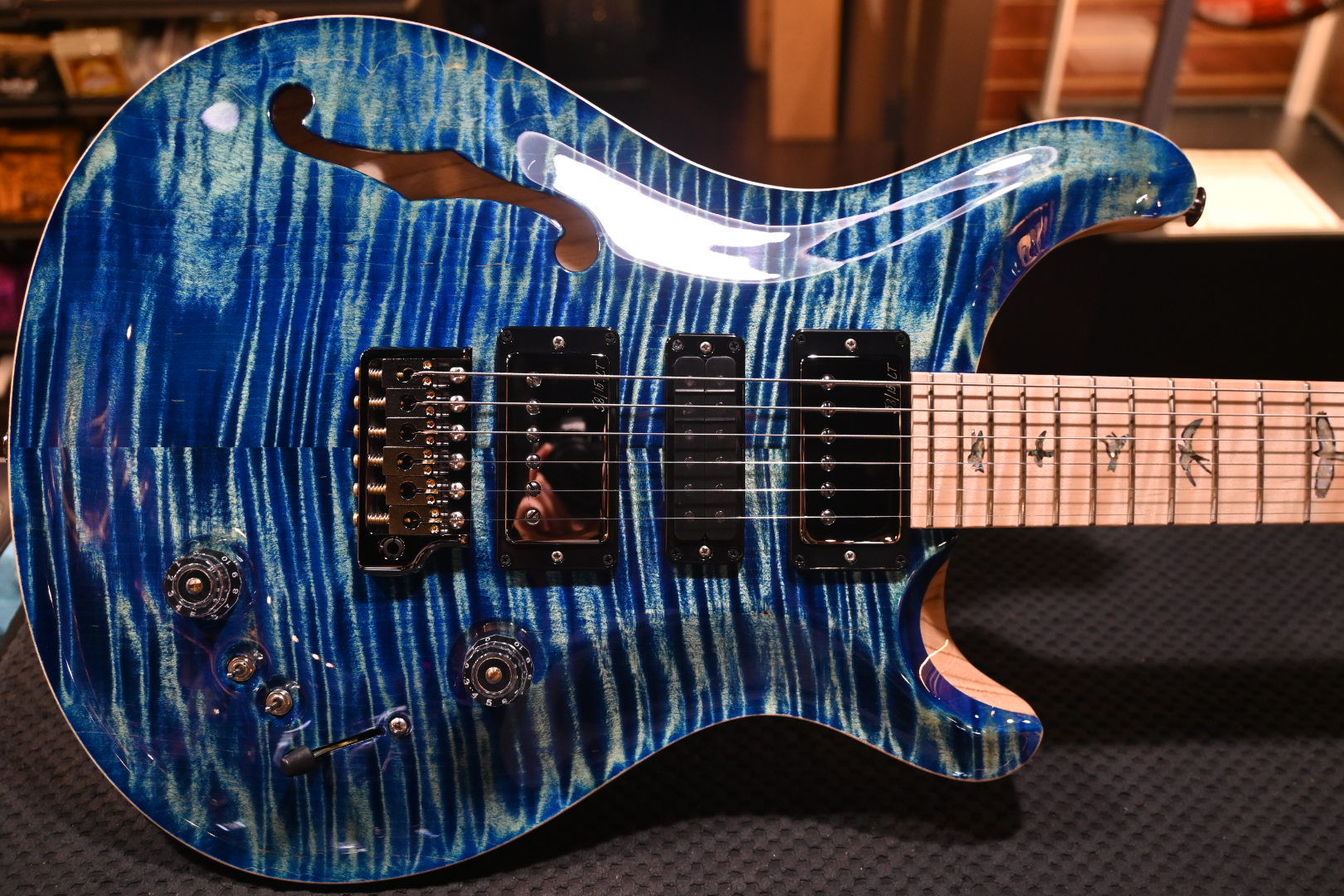 PRS Wood Library Special Semi-Hollow 10-Top Swamp Ash River Blue