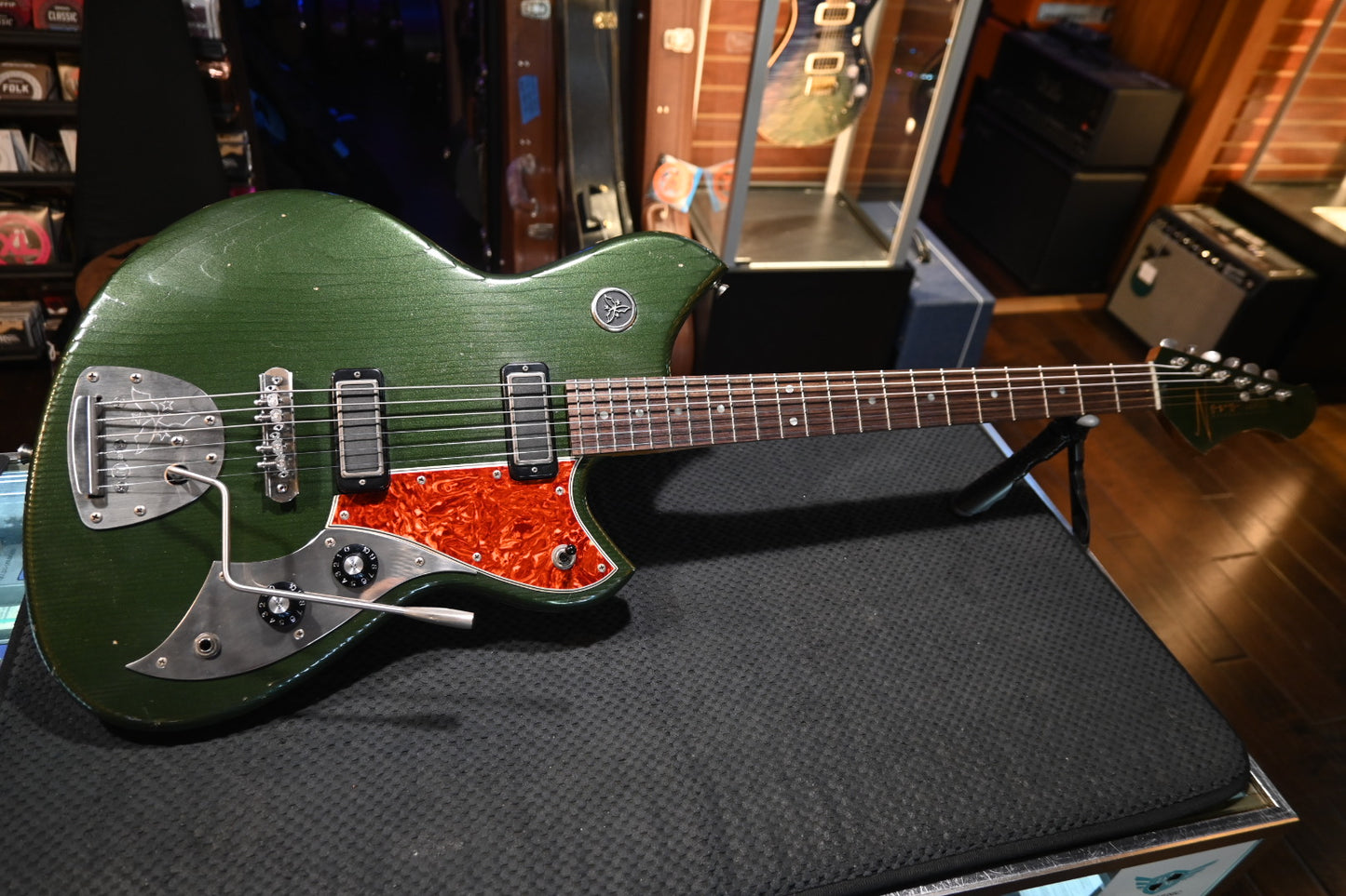 Novo Nucleus Serus J Baritone - Cadillac Green Guitar #5347
