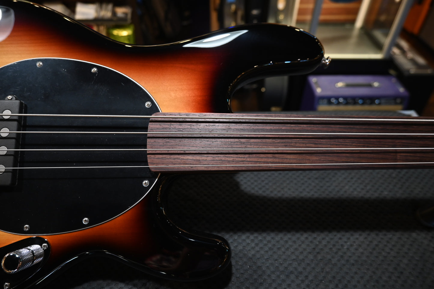 Music Man Pino Palladino Fretless - 79 Burst Bass #0791 - Danville Music