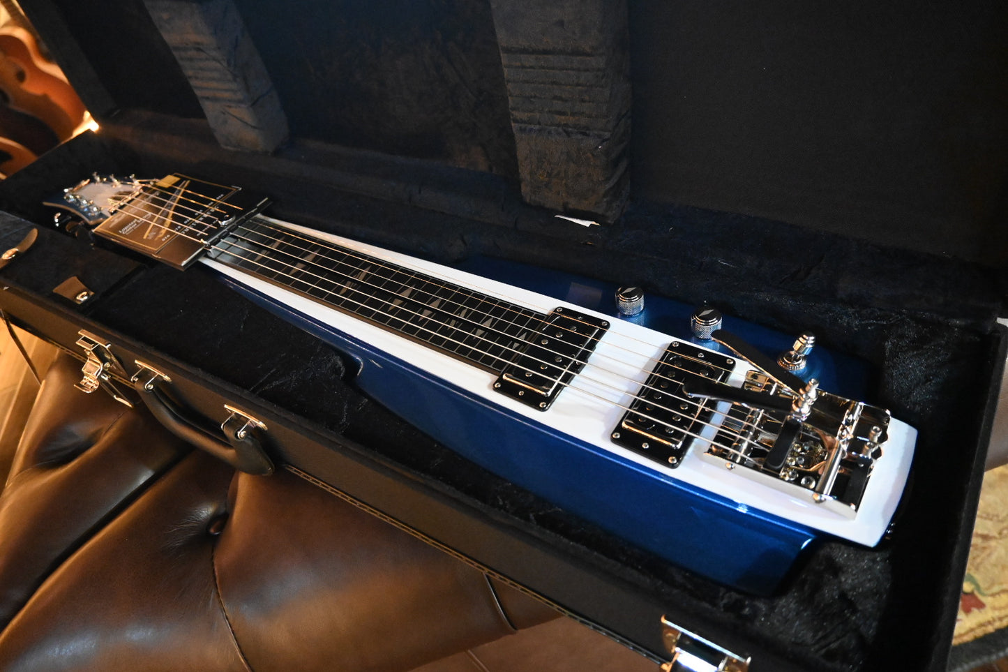 Duesenberg Fairytale California Limited Edition Lapsteel - Blue & White (only 24 made!) #4368 - Danville Music