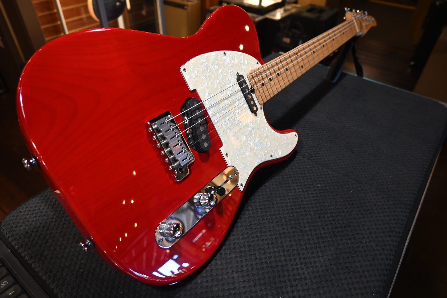 Tom Anderson T Classic Contoured 2004 - Translucent Red Guitar #804A PRE-OWNED - Danville Music