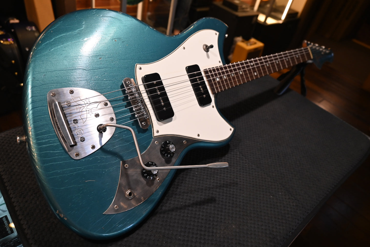 Novo Nucleus Serus J - Ocean Turquoise Guitar #4587 - Danville Music