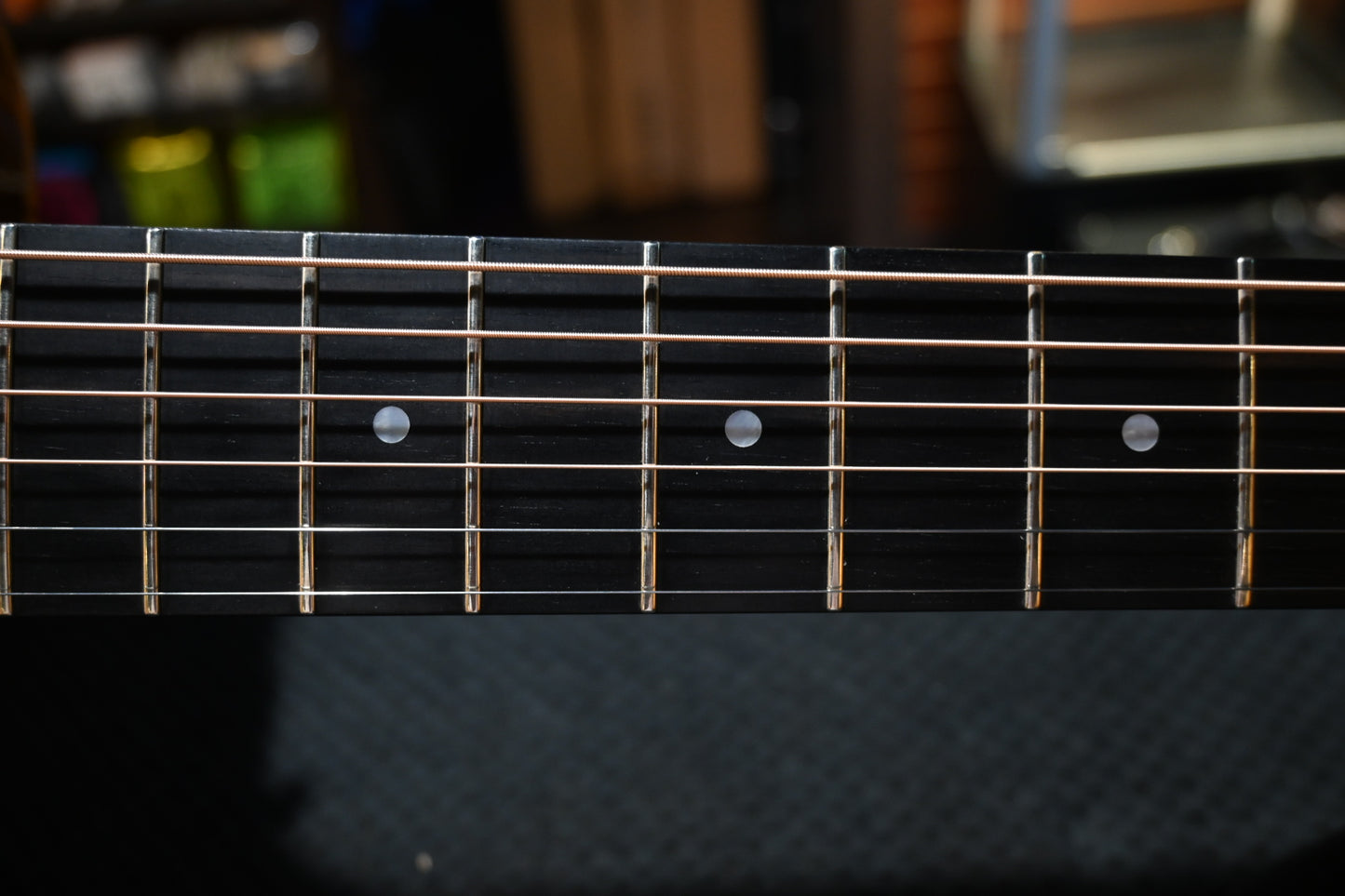 Charis Grand Concert Cedar/Old Growth Rosewood #36 Guitar