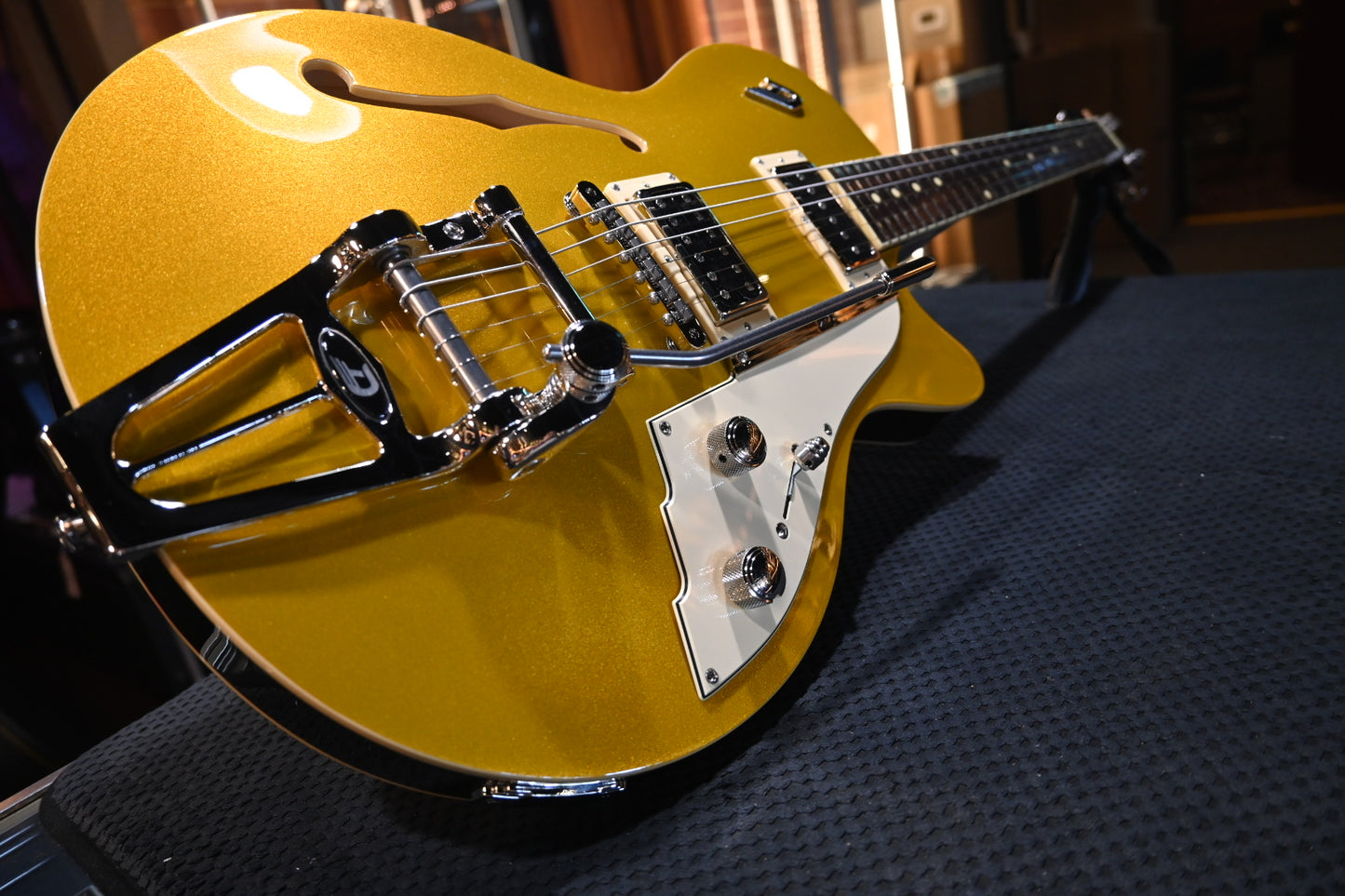 Duesenberg Starplayer TV - Gold Top #4229 - Danville Music