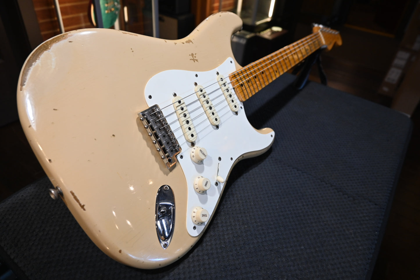 Fender Custom Shop Fat ‘50s Stratocaster Relic LTD 2017 - Aged Desert Sand Guitar #0453