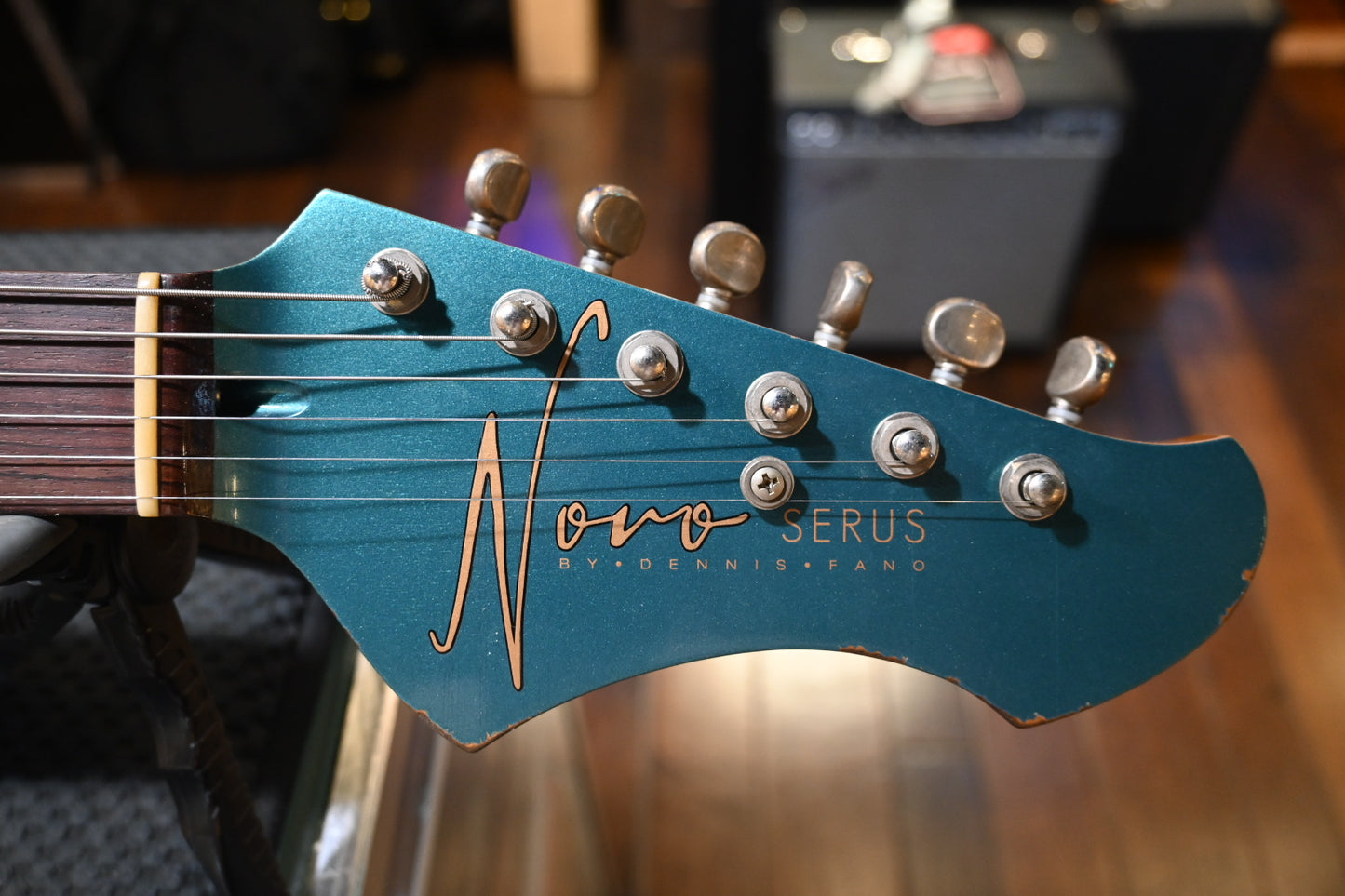 Novo Nucleus Serus J - Ocean Turquoise Guitar #4587 - Danville Music
