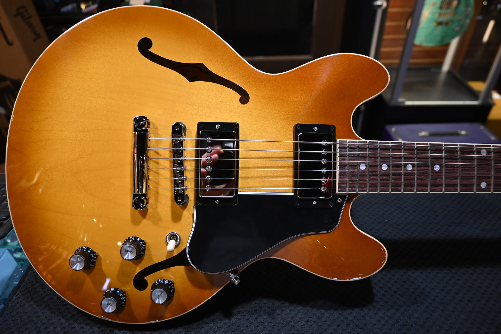 Gibson ES-339 Honeyburst Guitar 0272 | Danville Music