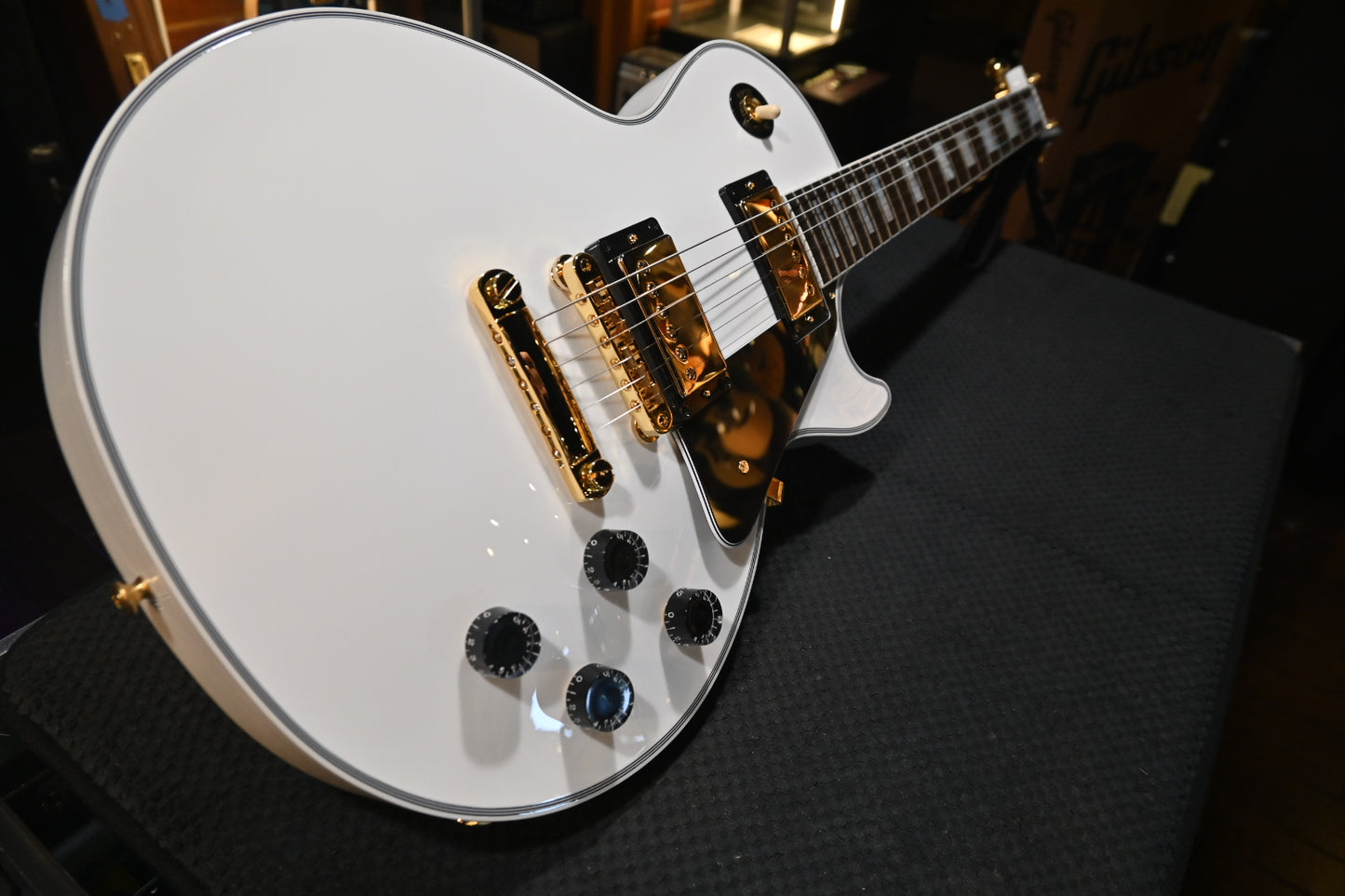 Gibson Custom Shop Les Paul Custom - Alpine White Guitar #2509