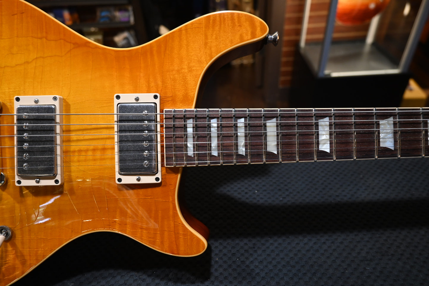 b3 Gene Baker SL Deluxe 2021 - Dirty Lemon Burst Guitar #0026