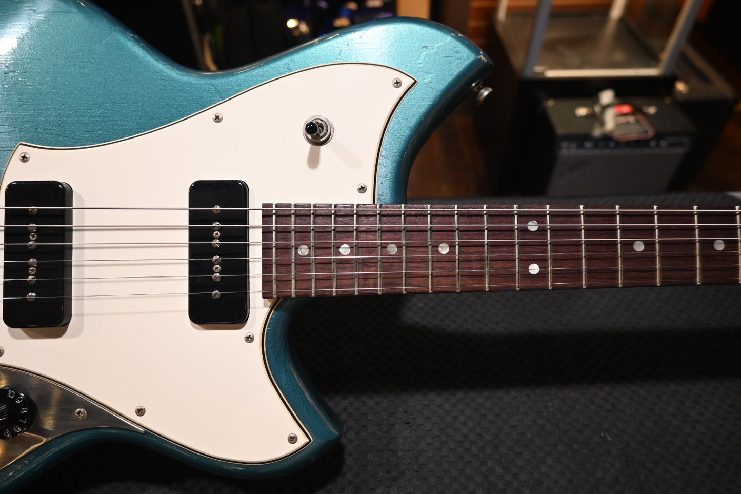 Novo Nucleus Serus J - Ocean Turquoise Guitar #4587 - Danville Music
