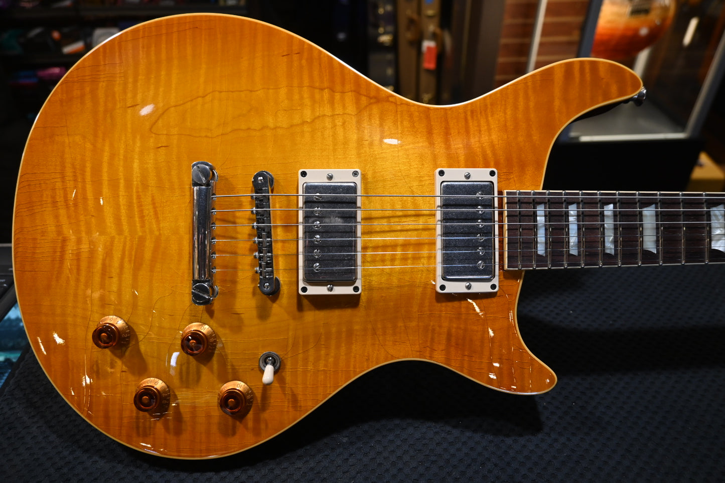 b3 Gene Baker SL Deluxe 2021 - Dirty Lemon Burst Guitar #0026