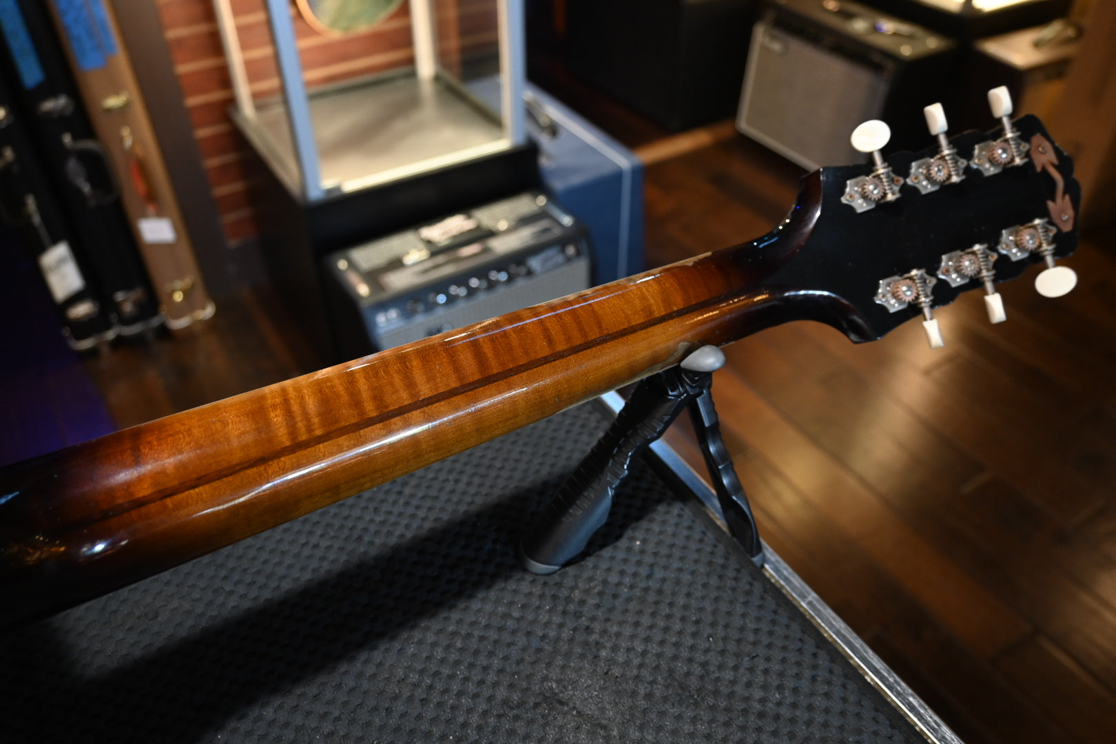 Gibson Custom Shop 1939 SJ-100 Heavy Aged - Faded Vintage Sunburst Guitar #5027 - Danville Music