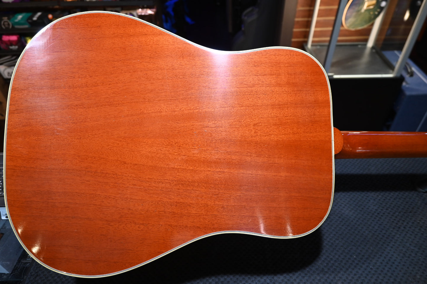 Gibson Custom Shop 1960 Hummingbird Murphy Lab Light Aged 2025 - Heritage Cherry Sunburst Guitar #5010 - Danville Music