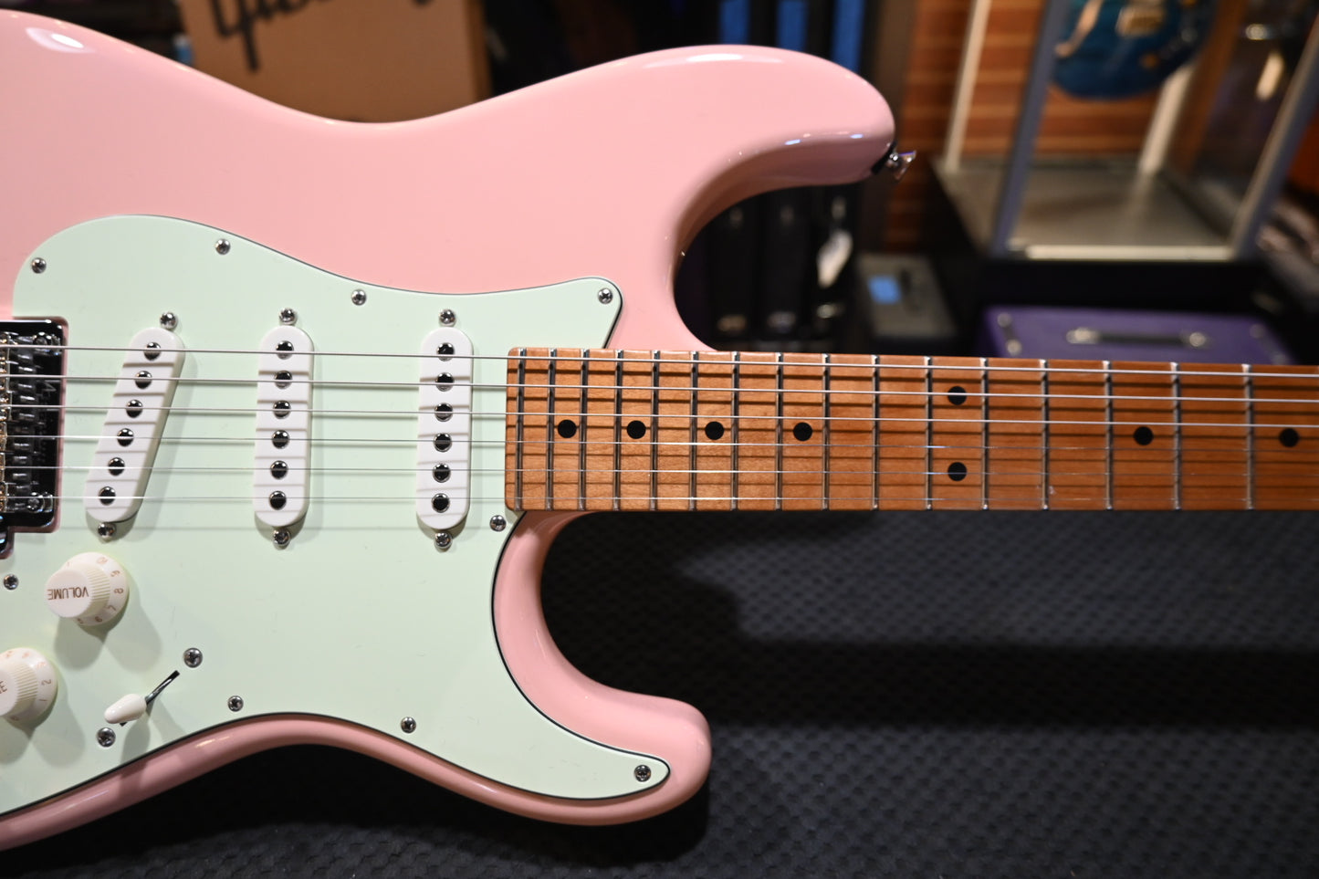 Tom Anderson Icon Classic Shorty Primavera - Shell Pink Guitar #825M - Danville Music