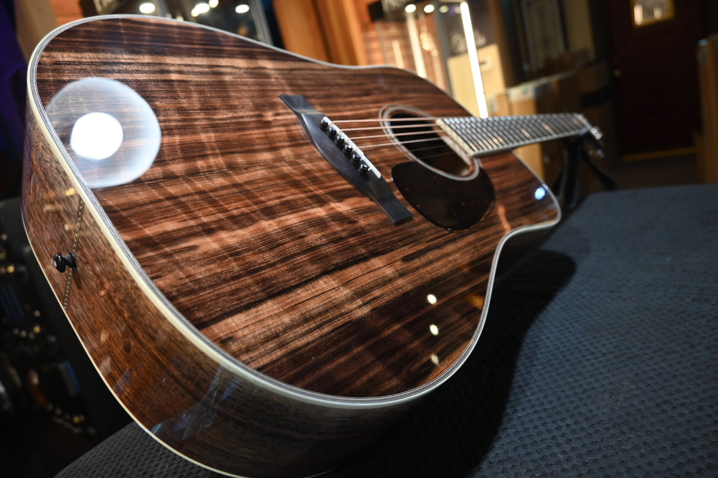 Santa Cruz Model D Flamed San Lorenzo Sinker Redwood/Highly Figured Walnut Guitar #8005