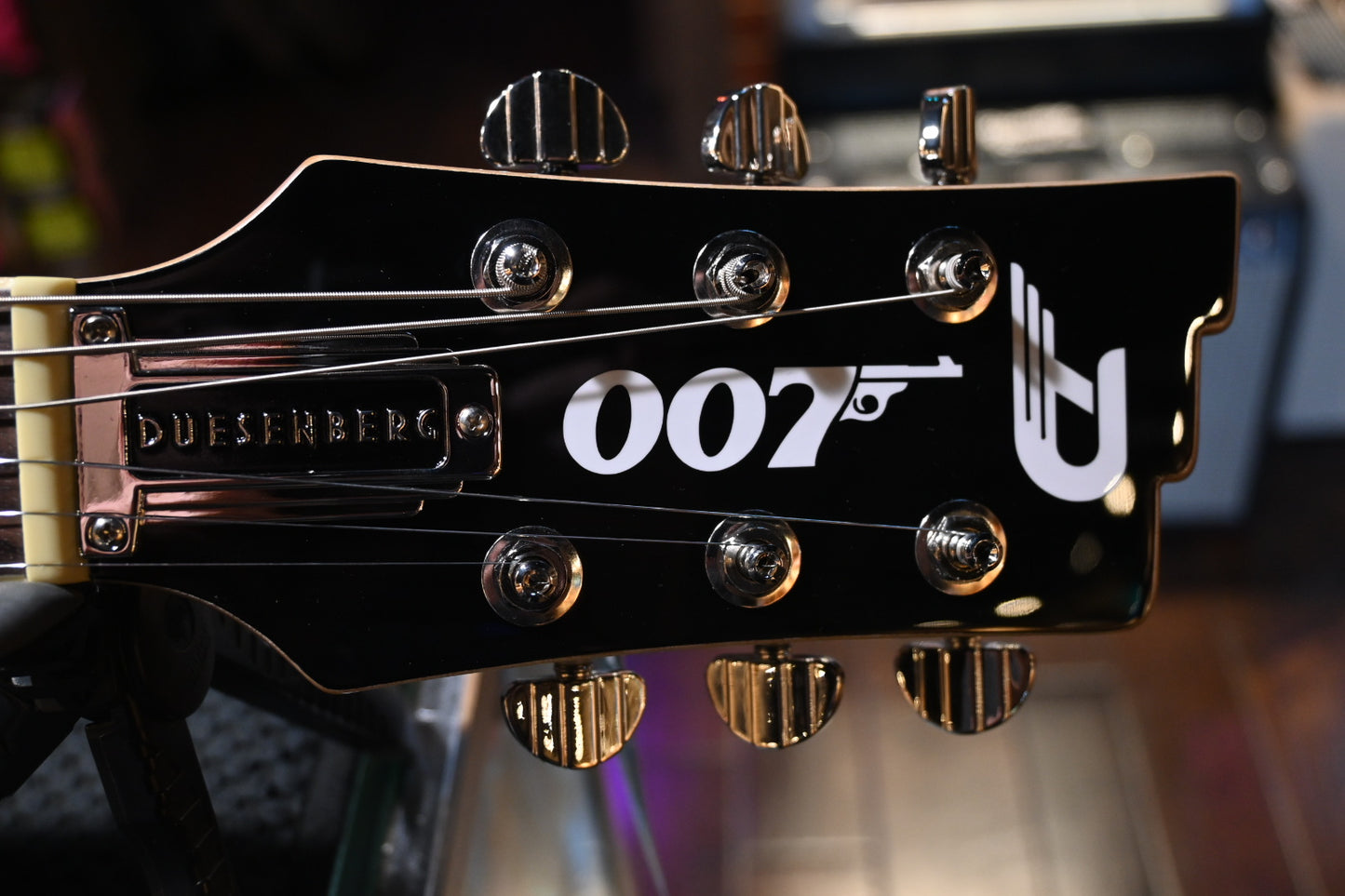 Duesenberg Alliance James Bond 007 Paloma David Arnold Edition - Monochrome Black and White Guitar #4934 - Danville Music