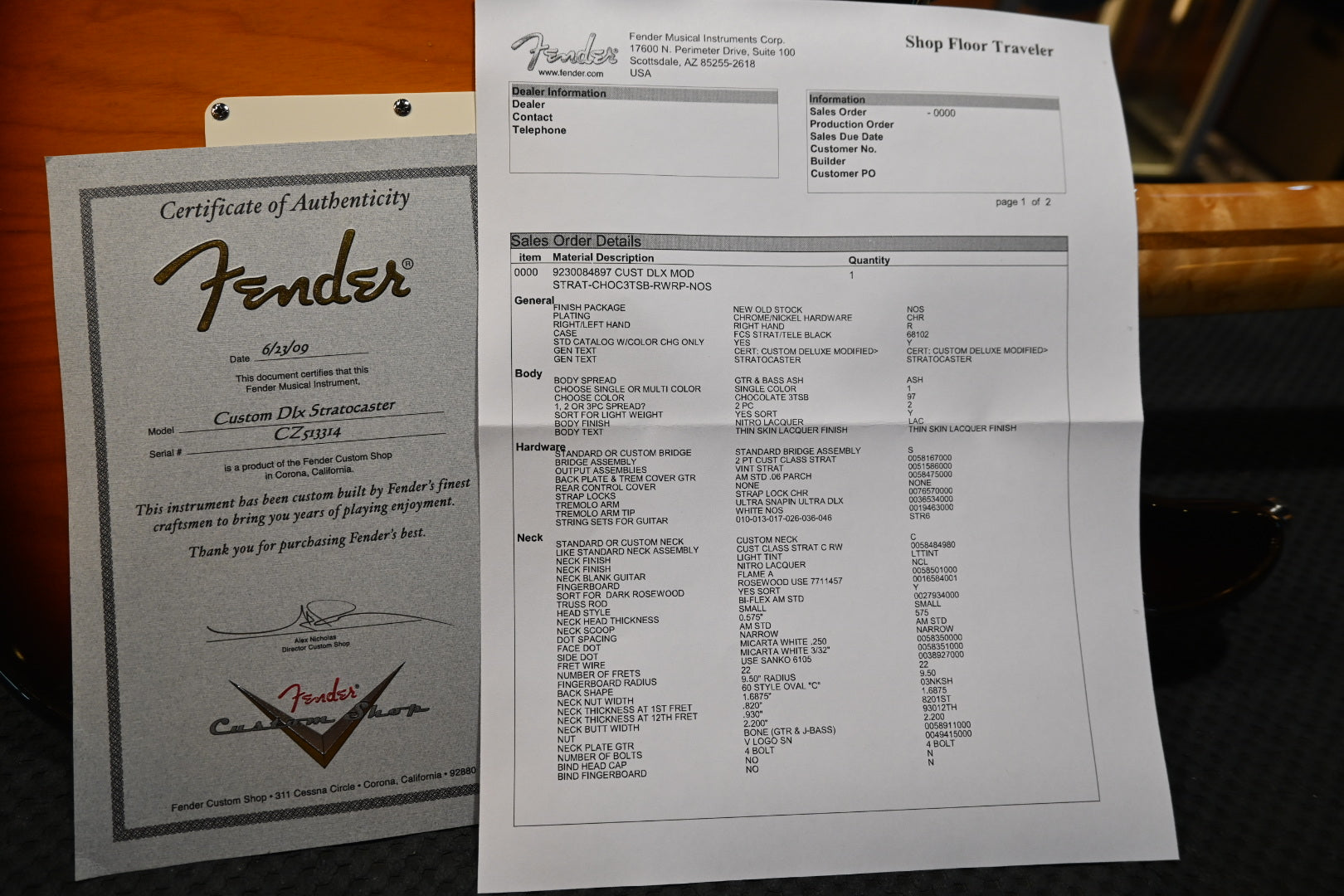 Fender Custom Shop Custom DLX Stratocaster 2009 - Chocolate 3-Tone Sunburst Guitar #3314 - Danville Music