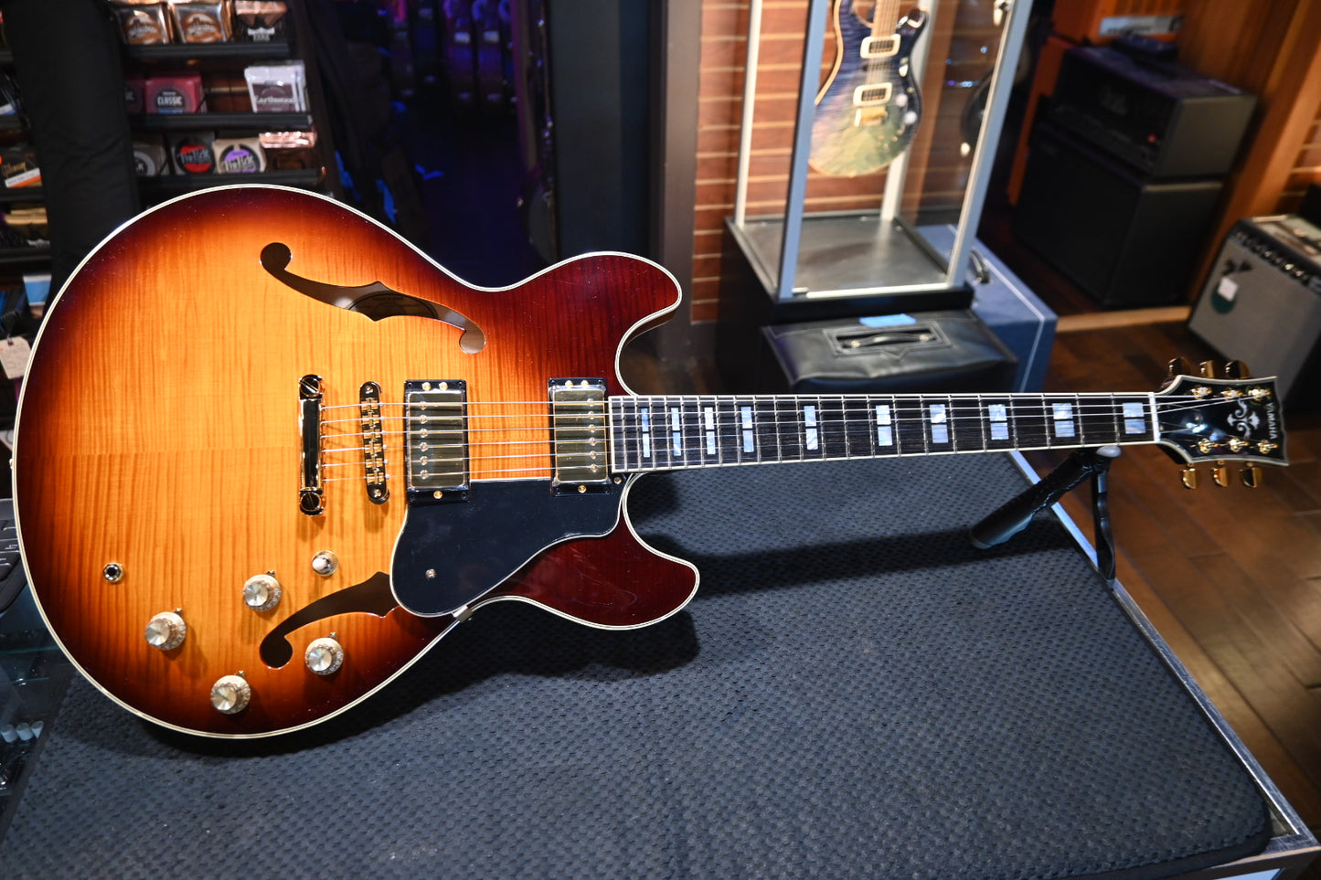 Yamaha SA2200 - Violin Sunburst Guitar