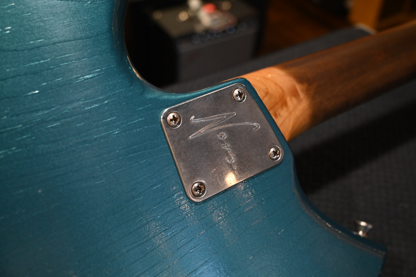 Novo Nucleus Serus J - Ocean Turquoise Guitar #4587 - Danville Music