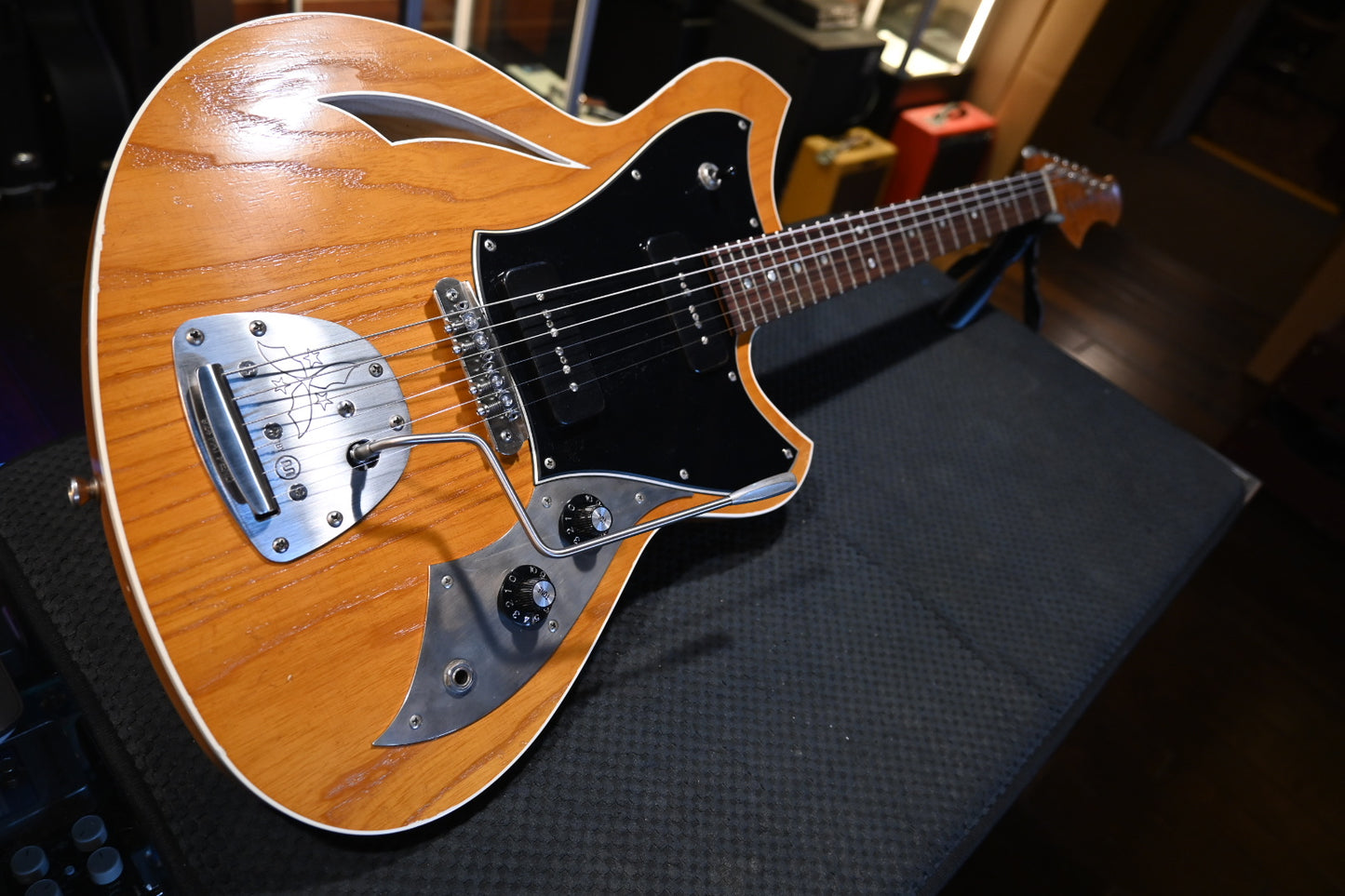 Novo Nucleus Miris J - Amber Guitar #4732 - Danville Music