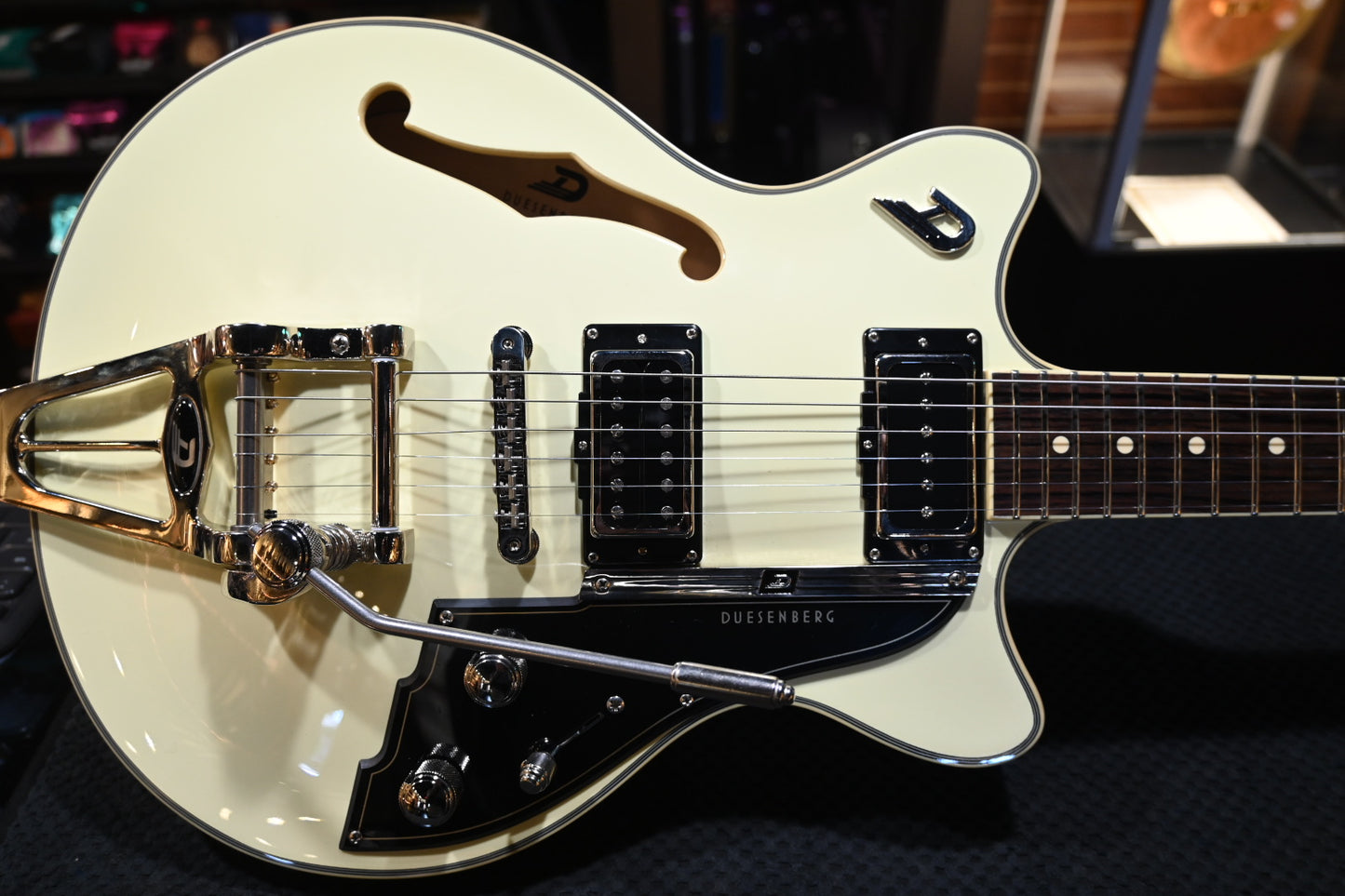 Duesenberg Starplayer TV Fullerton - Vintage White Guitar #1484 - Danville Music