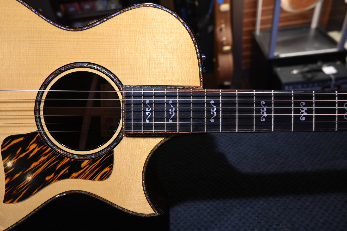 Taylor Custom Select 912ce 12-Fret Lutz Spruce/Rosewood Guitar #4109 - Danville Music