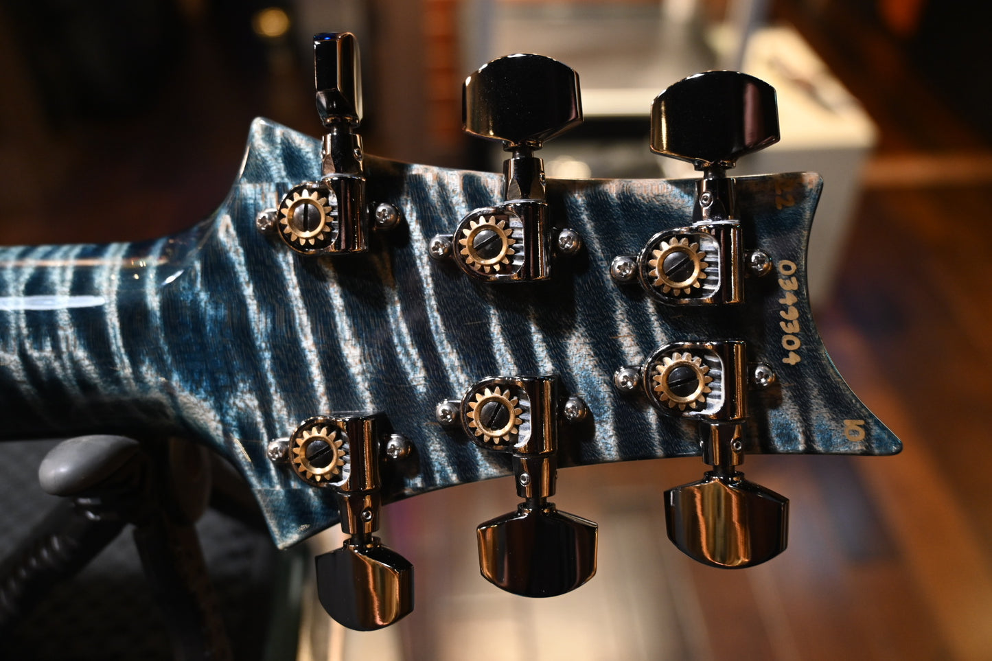 PRS Wood Library Modern Eagle V 10-Top Swamp Ash Figured Maple Neck 2022 - Faded Whale Blue Guitar #9304 - Danville Music