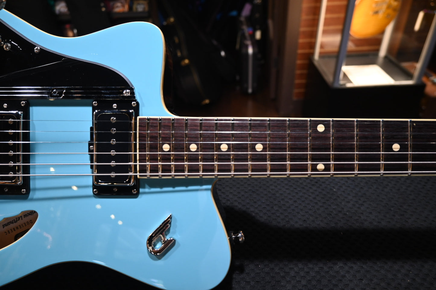 Duesenberg Caribou Left-Handed - Narvik Blue Guitar 1882 - Danville Music