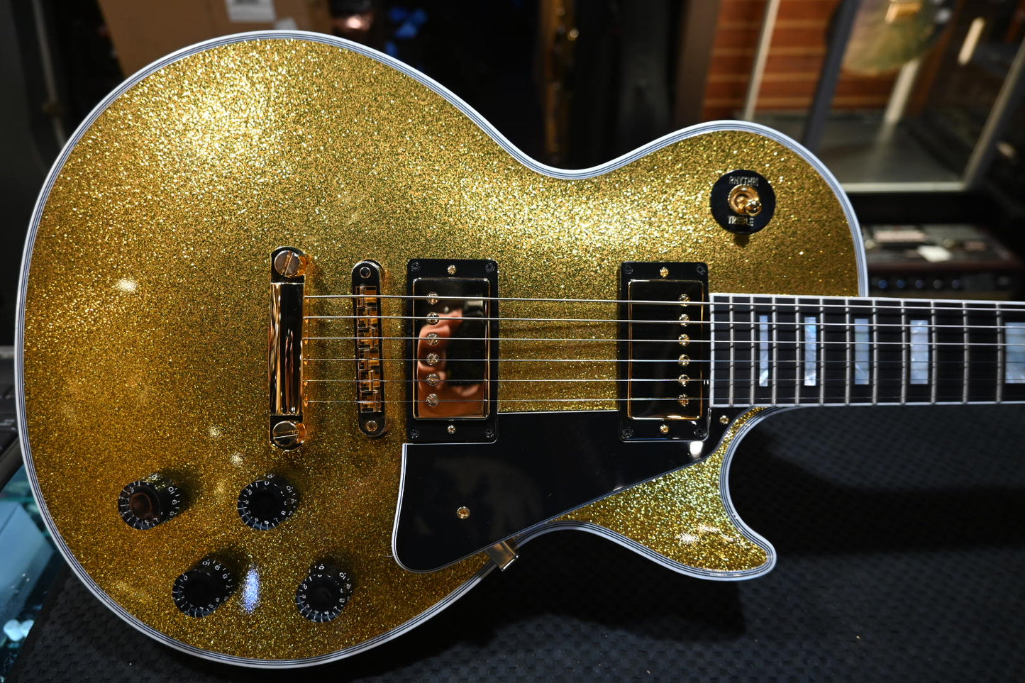 Gibson Custom Shop Les Paul Custom 2024 M2M - Gold Sparkle Guitar #1715