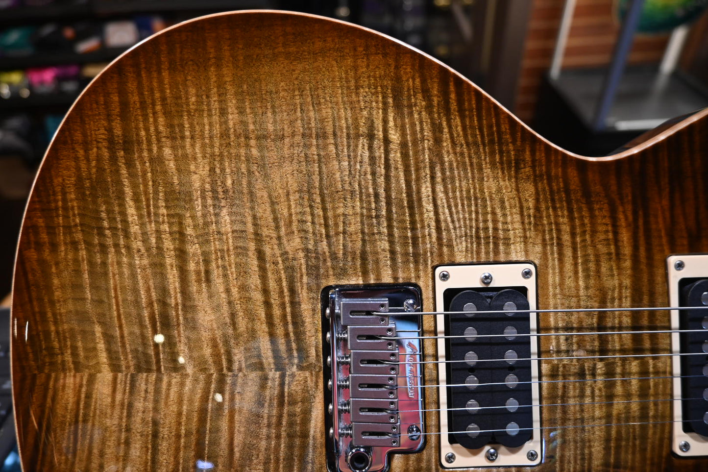 Tom Anderson Bulldog 2012 - Light Tiger Eye Burst Guitar #912P - Danville Music