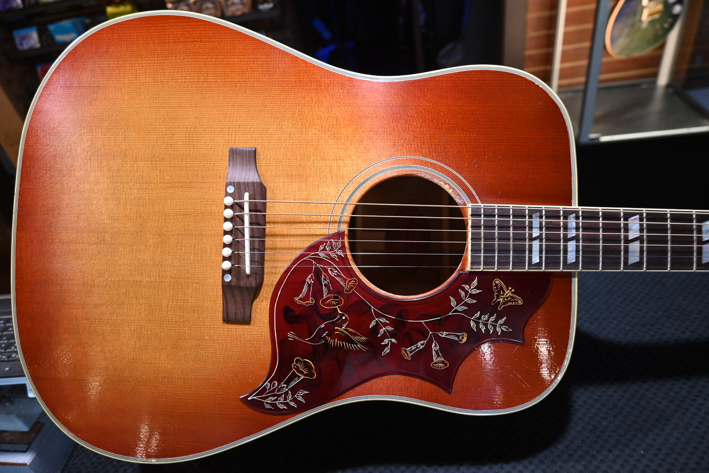 Gibson Custom Shop 1960 Hummingbird Murphy Lab Light Aged 2025 - Heritage Cherry Sunburst Guitar #5010 - Danville Music