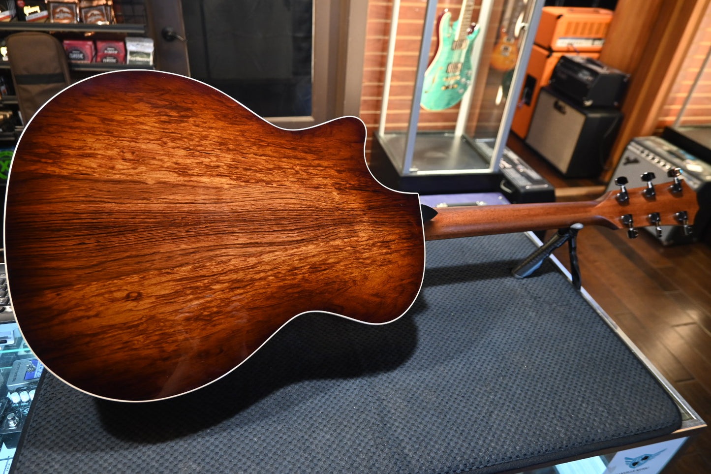 Taylor Custom 814ce Torrefied Spruce/Honduran Rosewood Guitar #5102