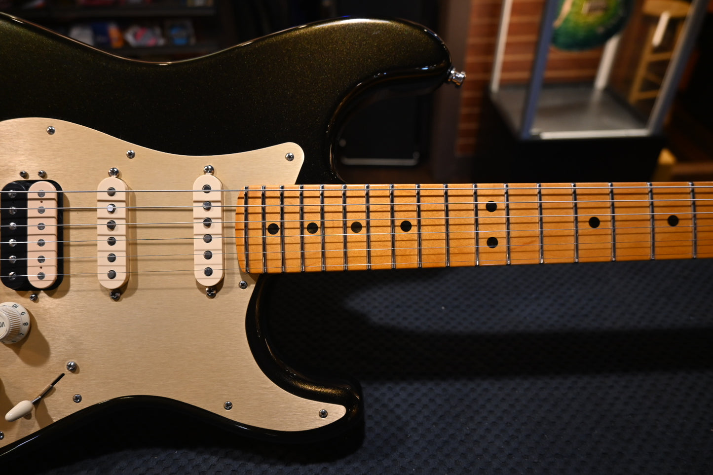 Fender American Ultra Stratocaster 2022 - Texas Tea Guitar #0976 - Danville Music