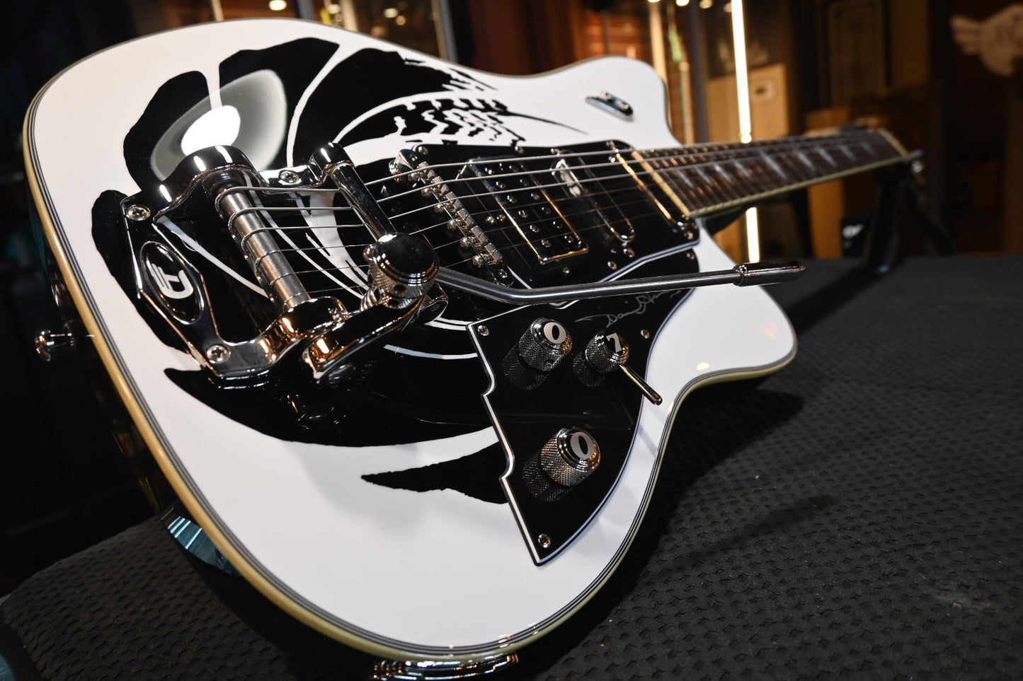 Duesenberg Alliance James Bond 007 Paloma David Arnold Edition - Monochrome Black and White Guitar #4934 - Danville Music