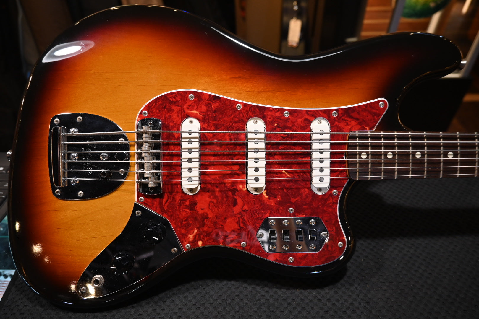 Fender Bass VI 1996 - 3-Color Sunburst Bass #1843 - Danville Music