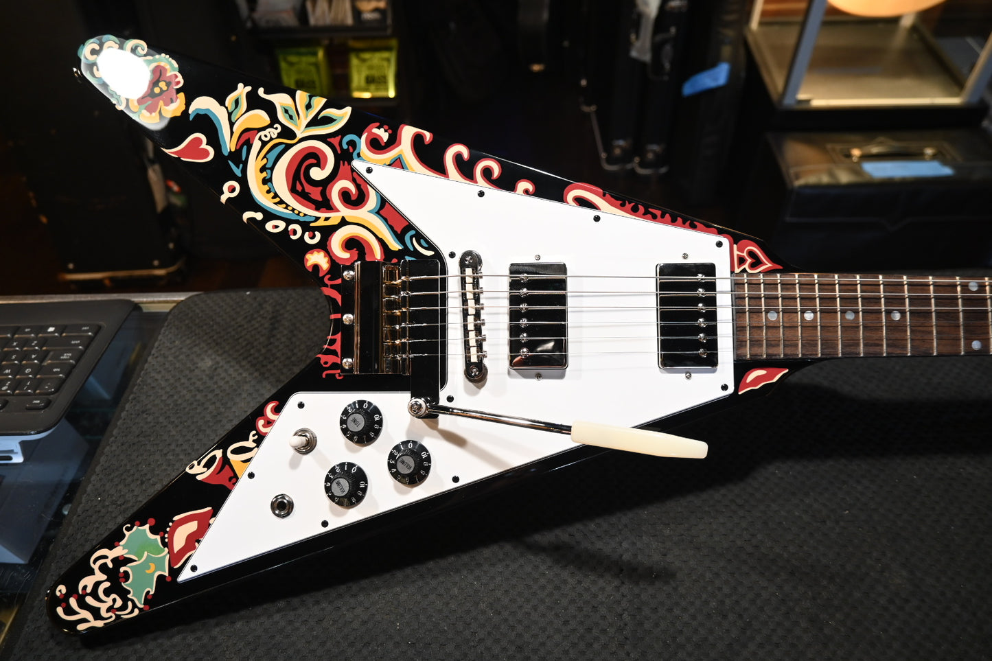 Epiphone Jimi Hendrix “Love Drops” Flying V